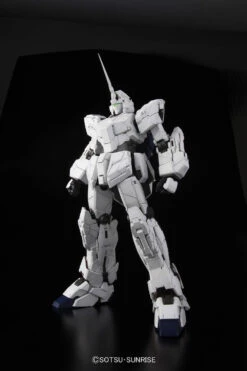 Bandai 1/60 PG UC RX-0 Unicorn Gundam -Model Figures Store 5491