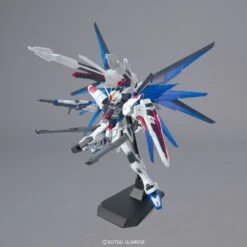 Bandai 1/100 MG Freedom Gundam Ver.2.0 -Model Figures Store 5519