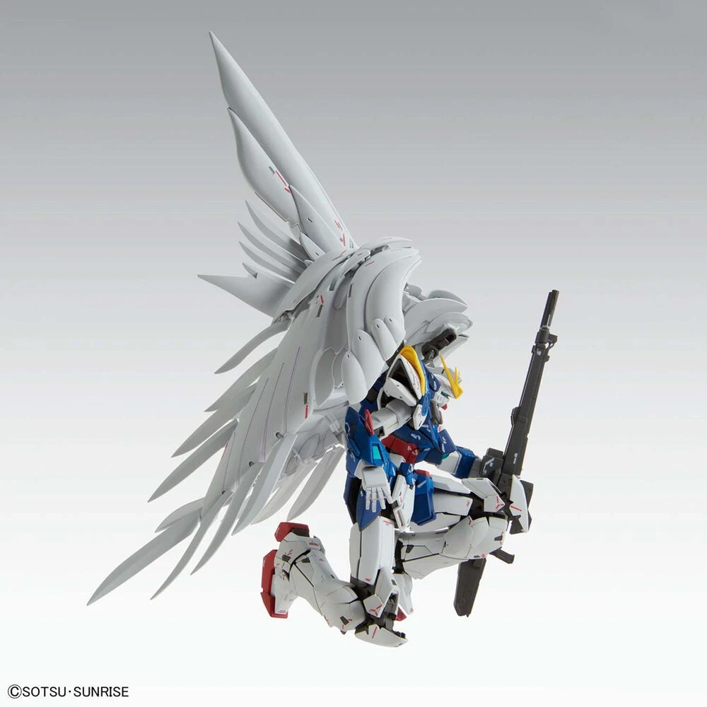 Bandai 1/100 MG Wing Gundam Zero EW Ver.Ka 7 Bandai 1/100 MG Wing Gundam Zero EW Ver.Ka - Image 7