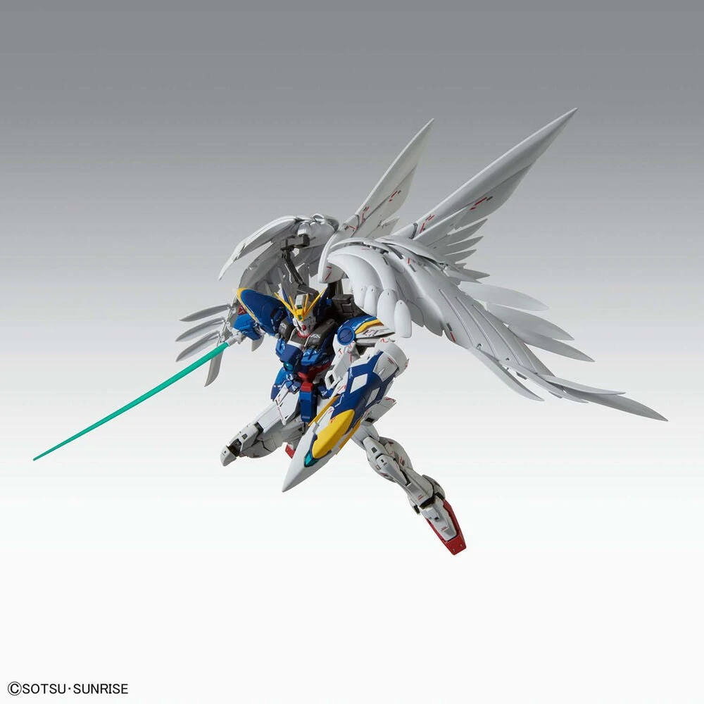 Bandai 1/100 MG Wing Gundam Zero EW Ver.Ka 8 Bandai 1/100 MG Wing Gundam Zero EW Ver.Ka - Image 8