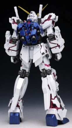 Bandai 1/144 HGUC RX-0 Unicorn Gundam Destroy Mode Titanium Finish -Model Figures Store 9764