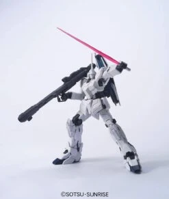 Bandai 1/144 HGUC 101 RX-0 Unicorn Gundam Unicorn Mode -Model Figures Store ban961012 2