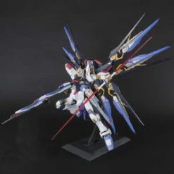 Bandai 1/60 PG Strike Freedom Gundam -Model Figures Store ban965506 4
