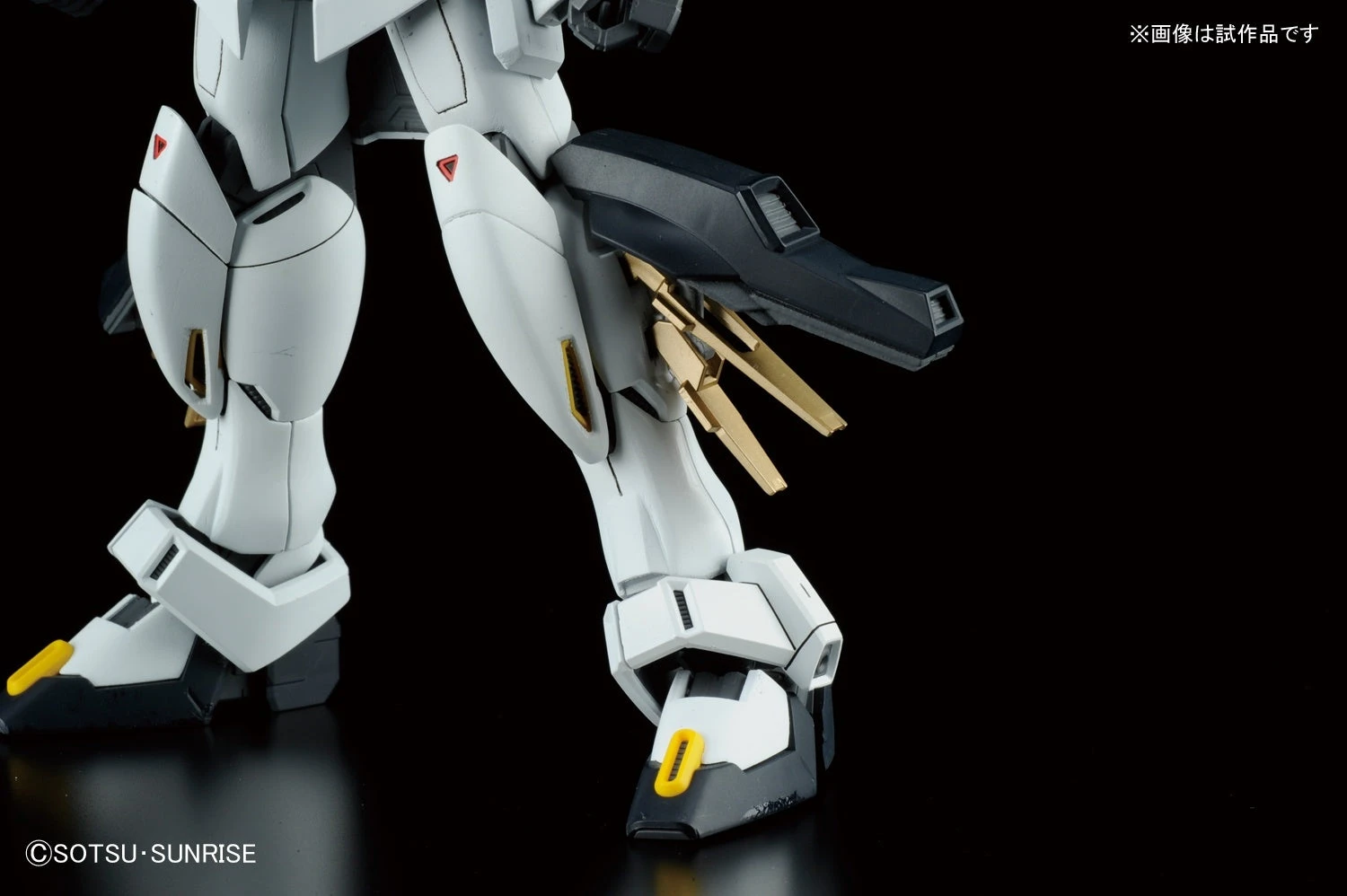 Bandai 1/100 MG Gundam Double X 6 Bandai 1/100 MG Gundam Double X - Image 6
