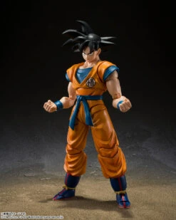 Bandai Tamashii Nations S.H. Figuarts Dragon Ball Super Hero Son Goku Action Figure